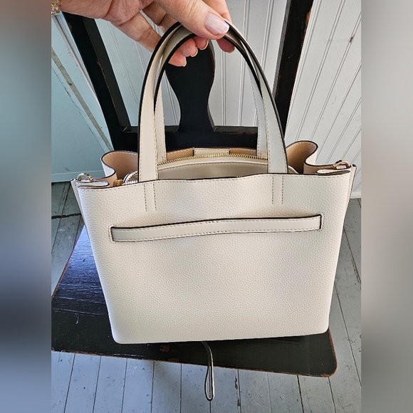 MICHAEL KORS Emilia Large Cream Pebbled Leather Tote Bag & Wallet - Picture 12 of 12